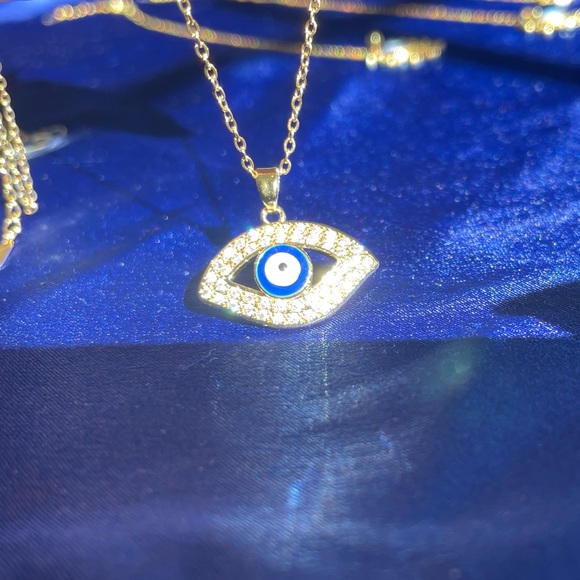 *NEW* 18K Gold Plated Cubic Zirconia Evil Eyes Pendant Necklace 🧿🪬 - Picture 9 of 15